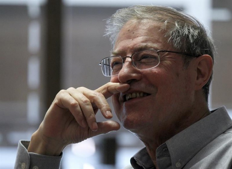 Félix de Azúa “La educación en Cataluña está en manos de talibanes