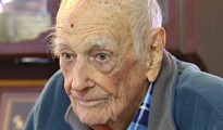 El presunto abuelo de los 1.300 hijos es en verdad un veterano de la Segunda Guerra Mundial, que apareció en una noticia de 2012 sobre un robo.