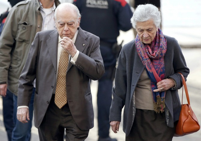 Jordi Pujol y su esposa Marta Ferrusola a su llegada a los juzgados