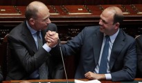 Matteo Renzi (I) Angelino Alfano (d)