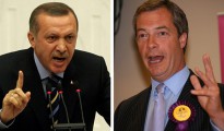 El presidente de Turquía, Recep Tayyip Erdogan (izquierda), aireadamente dijo en fechas recientes que no obedecería la orden de la Corte Suprema de liberar a dos periodistas que llevaban 92 dias detenidos. Nigel Farage (derecha), líder de un partido de la oposición en el Reino Unido, acusó a Turquía de "chantajear" a la UE a cuenta de la crisis de los refugiados sirios y de su proposición para ser miembro de la Unión.