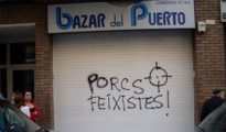 Pintada contra un negocio en Cataluña por rotular en castellano.