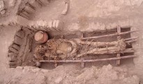 Fotografía facilitada por el Proyecto de Investigación, Conservación y Puestaen Valor Huaca Pucllana del lugar funerario de la cultura Lima (500-700 AD) hallado en lapirámide de Adobe de la Huaca Pucllana.