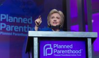 La candidata presidencial demócrata Hillary Clinton, en un acto de Planned Parenthood el 10 de junio de 2016
