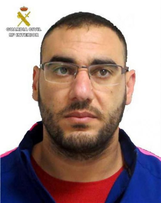 Fotografía facilitada por la Guardia Civil de Hicham Bourass Bourjel, presunto autor de la muerte de su bebé de 45 días en Níjar. 