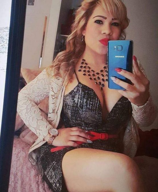 Una de las tantas selfies insinuantes publicadas por Sanchez en Facebook