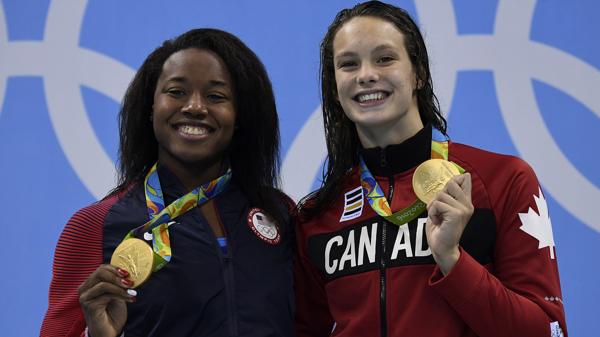 Simone Manuel compartió el primer puesto con la canadiense