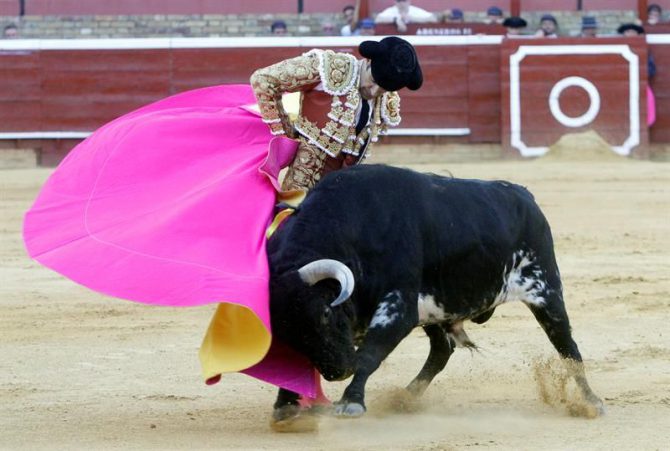 El diestro José Tomás, durante una corrida de toros la semana pasada. 