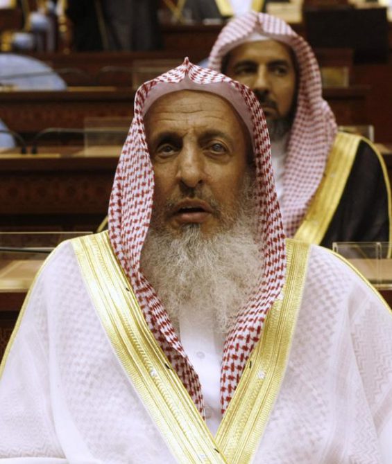 Abdulaziz al Sheikh, el mayor clérigo saudita, dijo que los iraníes “no son musulmanes”