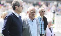 El fundador de Inditex, amancio Ortega (dcha.) junto al CEO de Inditex, Pablo Isla (izq.)