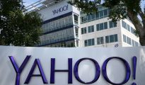 Un logotipo de Yahoo situado frente a la sede central de la empresa, el 23 de mayo del año 2014 en la localidad californiana de Sunnyvale, al oeste de EEUU