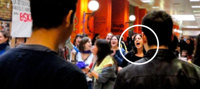 Asalto a la capilla de la ACM con la presencia de la concejala podemita Rita Maestre.