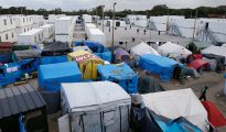Tiendas y refugios improvisados en el campamento de Calais