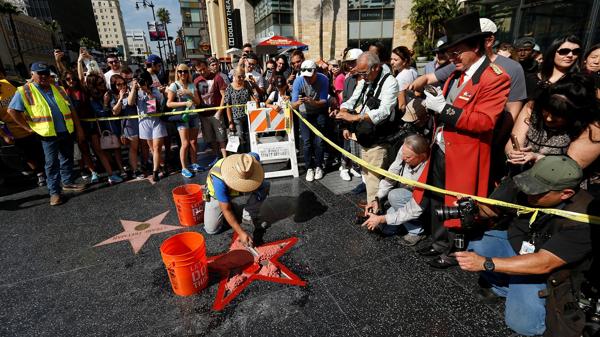 La estrella fue rápidamente reparada por las autoridades