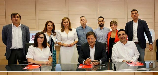 Miembros de la nueva gestora del PSOE.