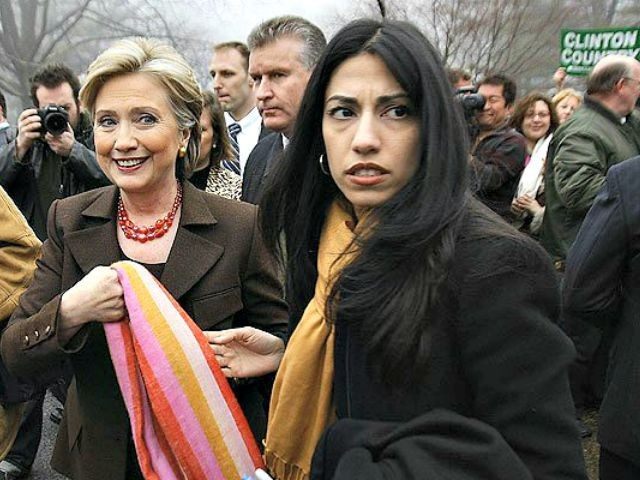 Hillary Clinton y su amante lésbica, Huma Abedin.