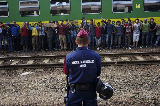 Protesta de inmigrantes en la estación ferroviaria de Keleti, Budapest (4 de septiembre de 2015).