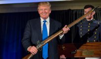 Donald Trump, en la sede de la Asociación Nacional del Rifle (NRA).