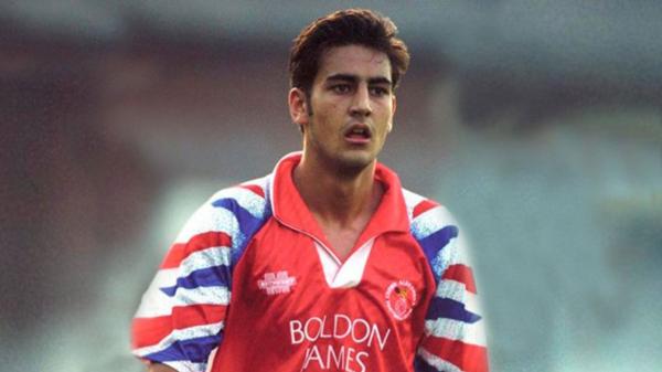 Andy Woodward fue el primer futbolista en denunciar las violaciones