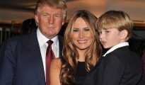 Melania, con su marido Donald Trump y su hijo Barron.