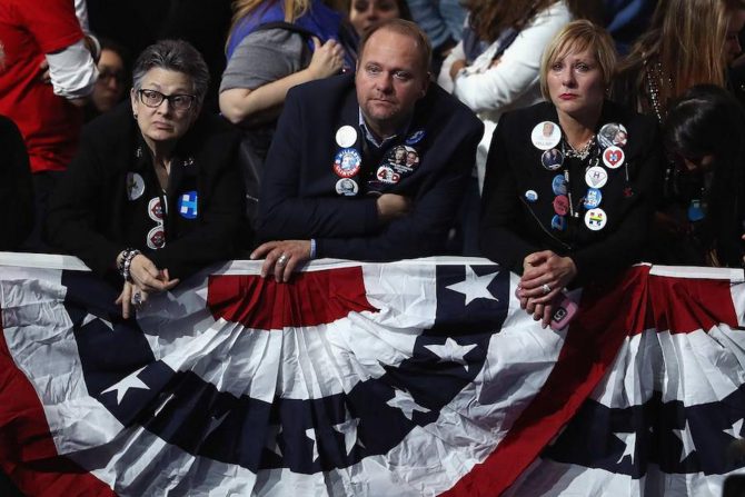 Los seguidores demócratas han pasado una jornada amarga