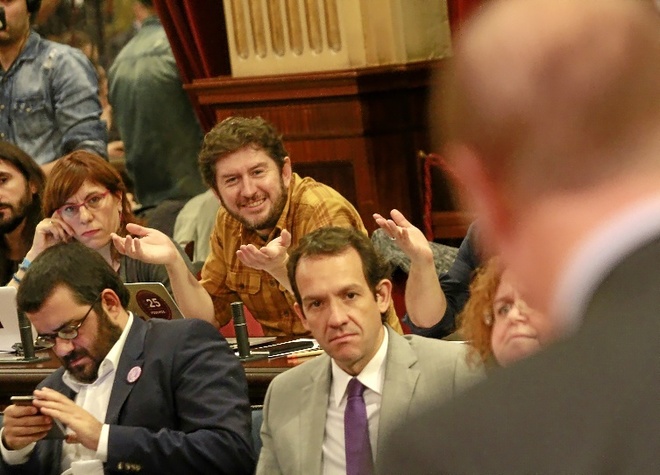 Jarabo, ayer gesticulando durante la intervención de Lafuente.