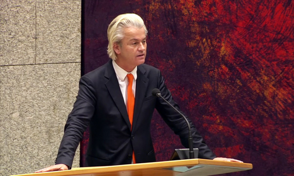 Geert Wilders, en el Parlamento holandés en septiembre de 2015. (Imagen tomada de un vídeo de RTL Nieuws).