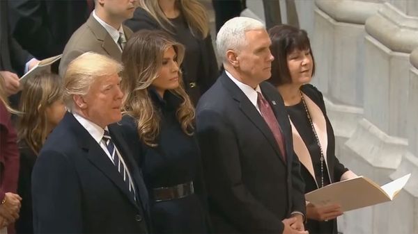 Donald Trump, junto a su vicepresidente, Mike Pence.