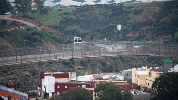 La valla entre Marruecos y Ceuta 