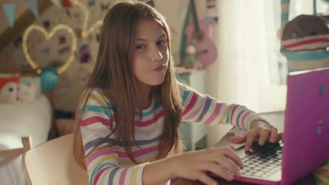 La niña que aparece en el anuncio de Catalana Occidente.