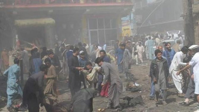 Atentado frente a una mezquita de mujeres en la localidad pakistaní de Parachinar (Twitter)