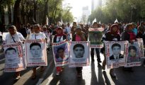 Protesta por los desaparecidos de Ayotzinapa .