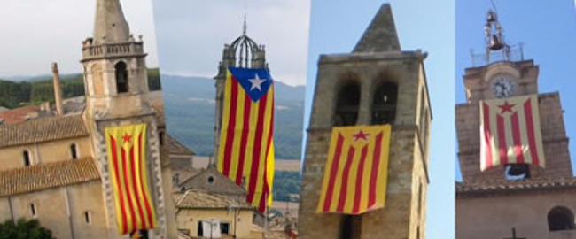 En numerosos edificios católicos catalanes cuelgan esteladas separatistas.