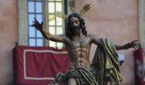 Precesión de la Cofradía de Jesús Resucitado en Sevilla