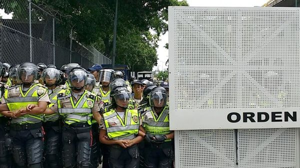 La Guardia Nacional Bolivariana bloqueó un paso a los opositores