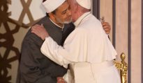 El Papa, con el jeque Al Azhar