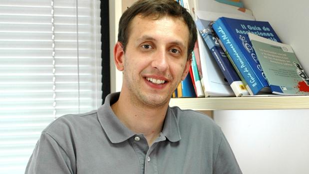 El secretario general de Podemos en Alcalá de Henares, Jesús Abad (Foto ABC)