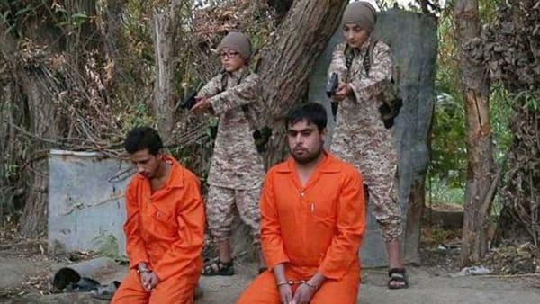 Los niños son obligados a participar de las ejecuciones