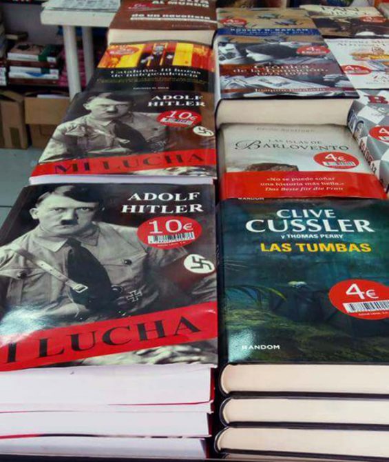 Ejemplares del libro “Mi lucha” en la Feria del Libro Antiguo y de Ocasión de Madrid de 2017