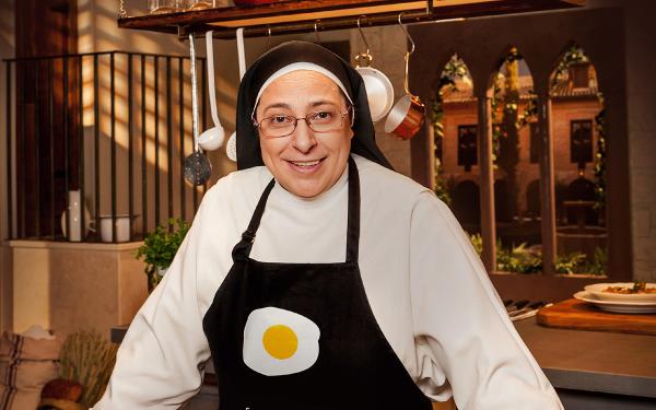 La polémica monja argentino, en uno de los programas de la telebasura a la que acude regularmente.