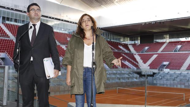 Los ediles de Ahora Madrid, Carlos Sánchez Mato y Celia Mayer (ABC)