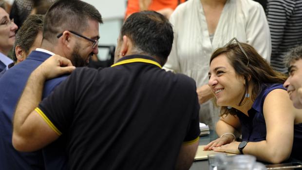 Carlos Sánchez Mato y Celia Mayer, en el Pleno junto a Nacho Murgui (centro)