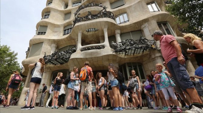 Turistas en Barcelona.