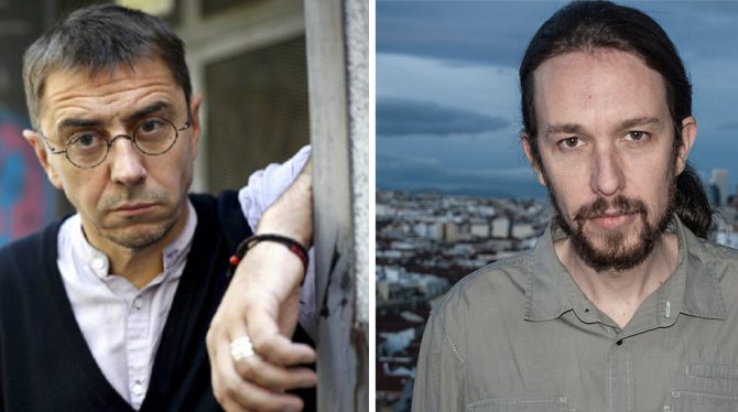 A la izquierda, Juan Carlos Monedero. A la derecha, Pablo Iglesias 