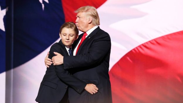 Donald Trump y su hijo Barron