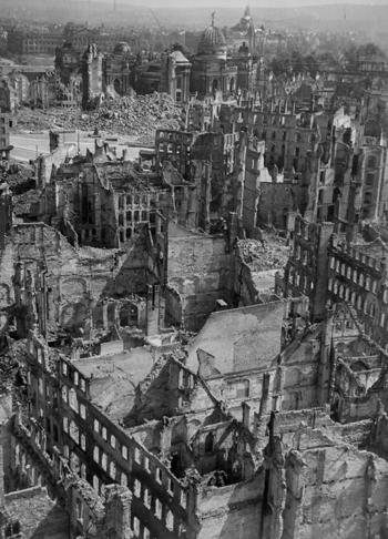 La otrora joya del barroco reducida a escombros