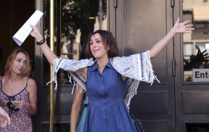 Juana Rivas sale de los juzgados de Granada. 