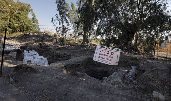 Excavaciones en el lugar que sería Julias, antigua ciudad romana edificada sobre Betsadia
