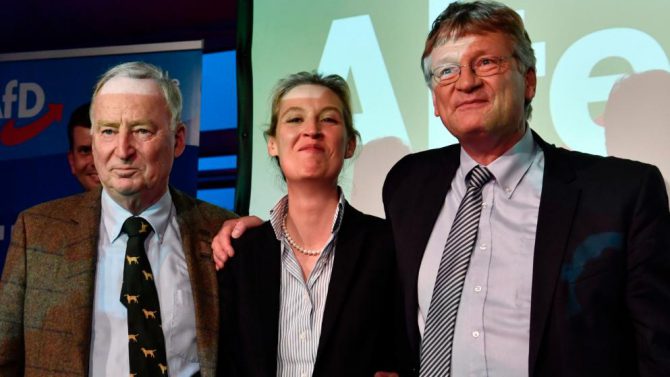 Alexander Gauland, Alice Weidel y Jörg Meuthen, de la AfD.