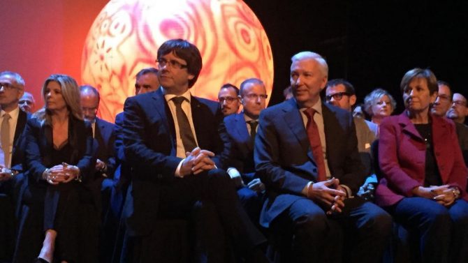 El presidente de la Generalitat, Carles Puigdemont, en el acto de Cecot de este lunes. 